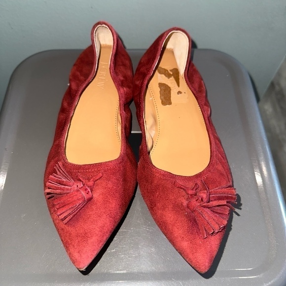 J.Crew Burgundy Suede Pointed Toe Tassel Stretch flats size 8 - Picture 2 of 8